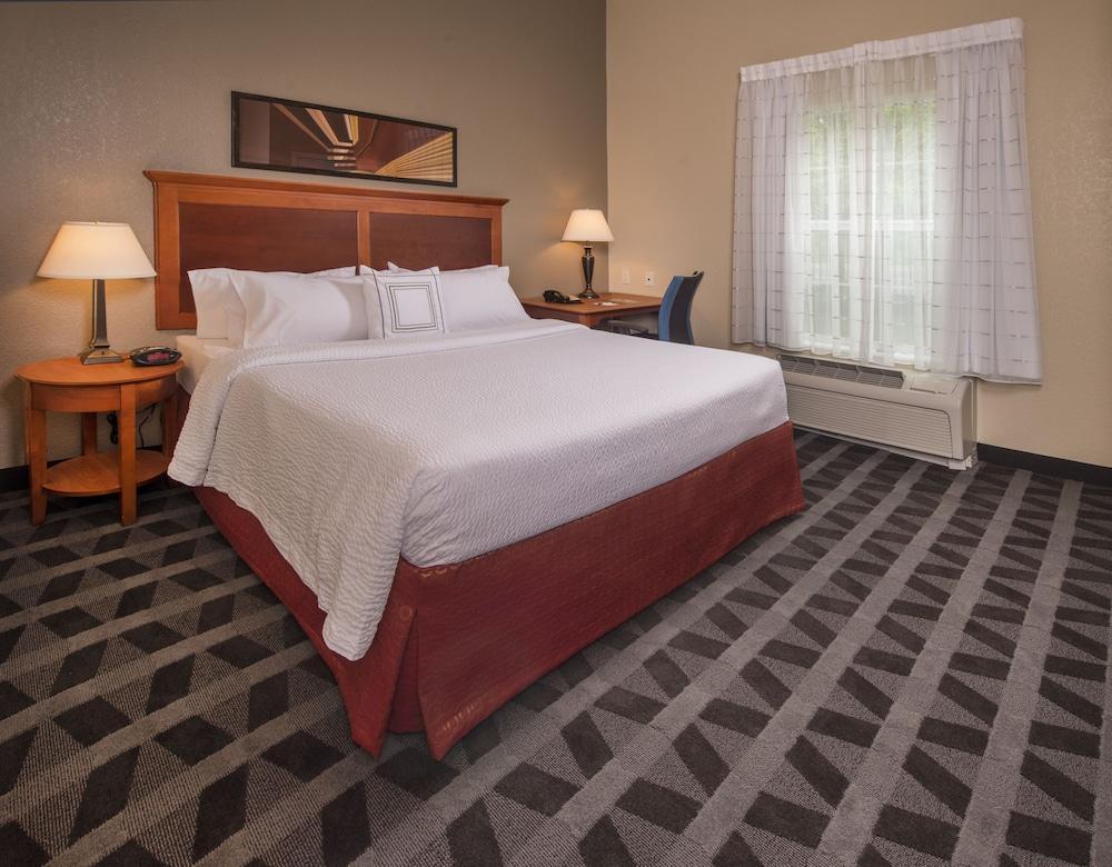 Towneplace Suites By Marriott Clinton At Joint Base Andrews Exterior photo