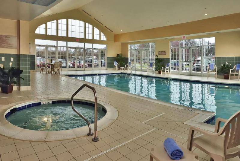 Towneplace Suites By Marriott Clinton At Joint Base Andrews Exterior photo