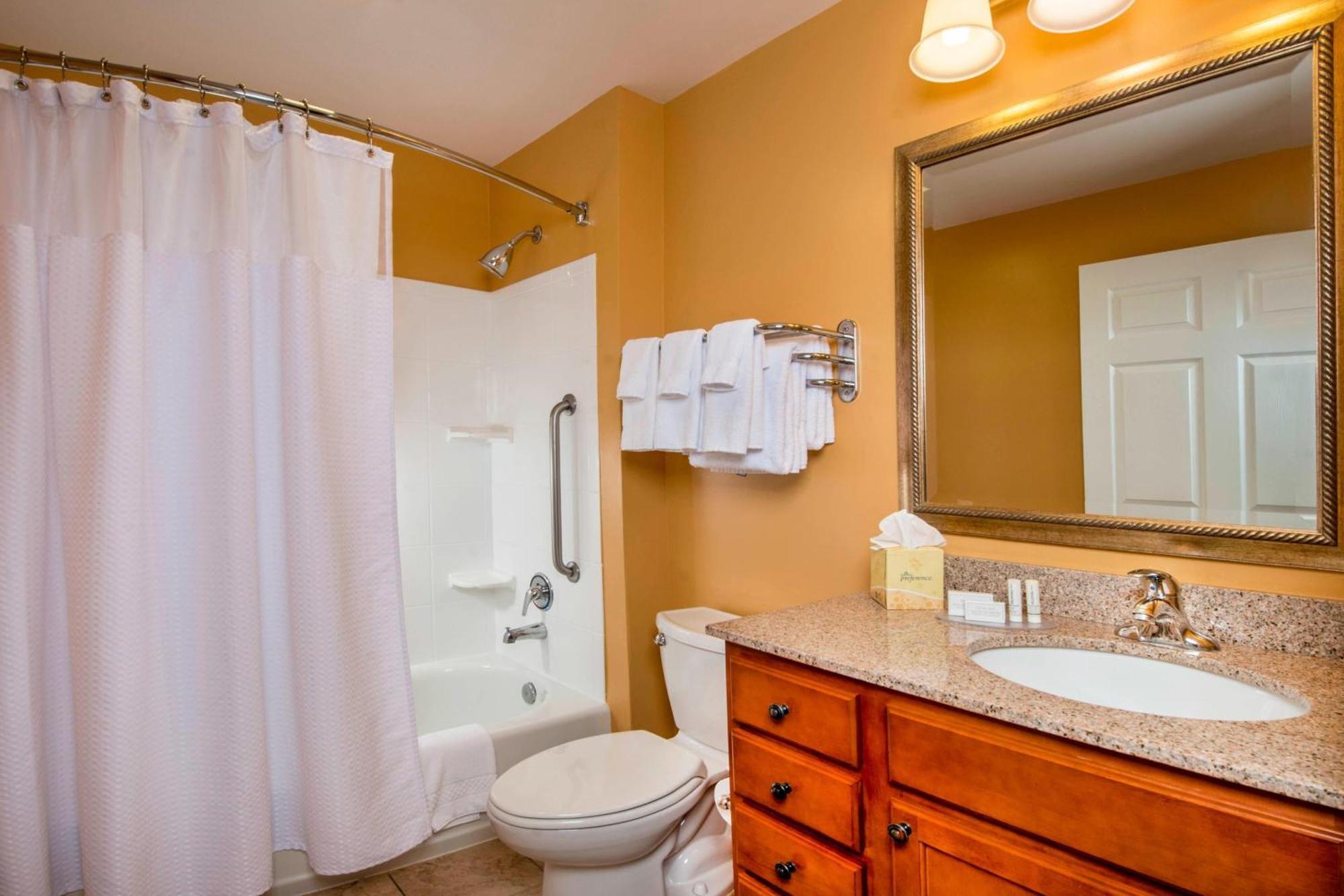 Towneplace Suites By Marriott Clinton At Joint Base Andrews Exterior photo