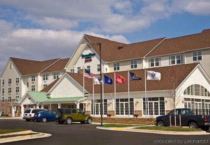 Towneplace Suites By Marriott Clinton At Joint Base Andrews Exterior photo